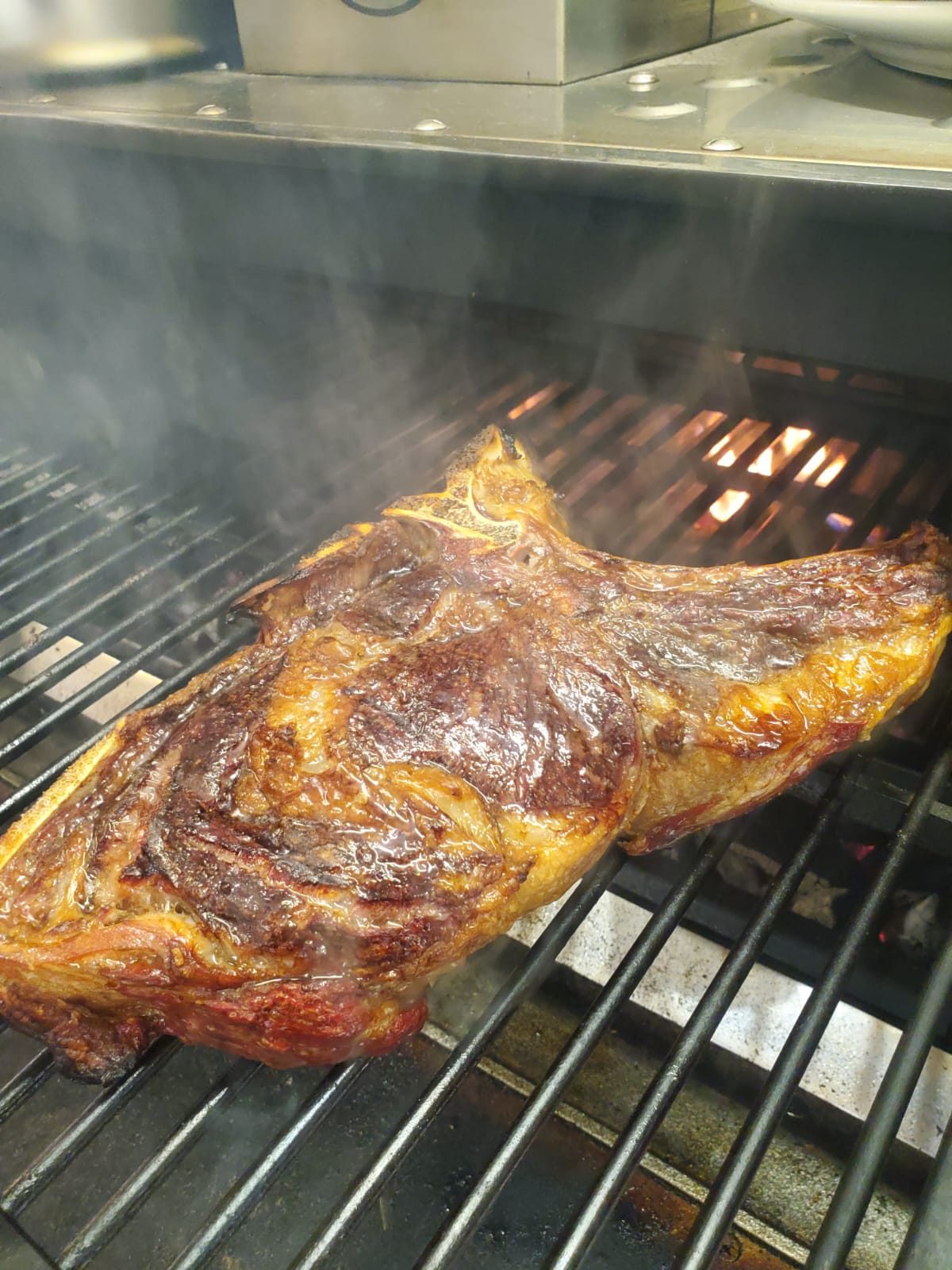 Côte Sashi AAA sur la braise du Josper — Chez Bastianin