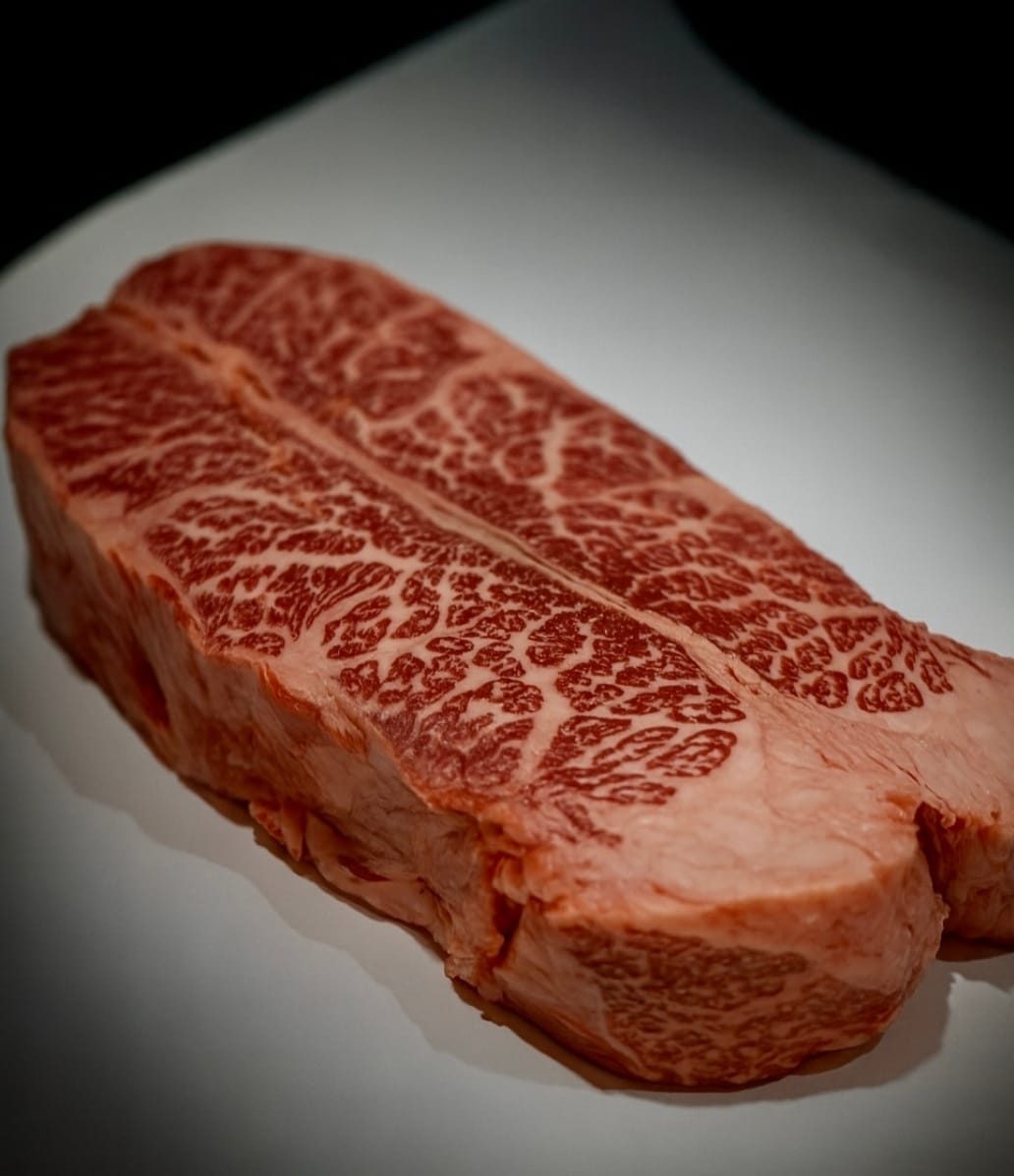 Chuck flap de Wagyu japonais, marbrure extrême — Chez Bastianin